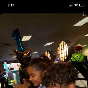 Meet your Posher, Izan alexander